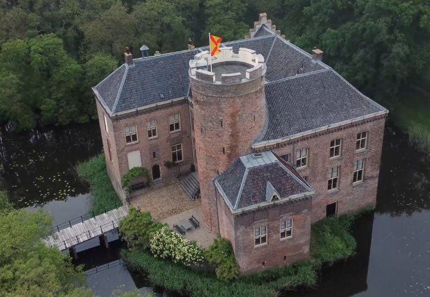 Castle Loenersloot Foundation, Netherlands